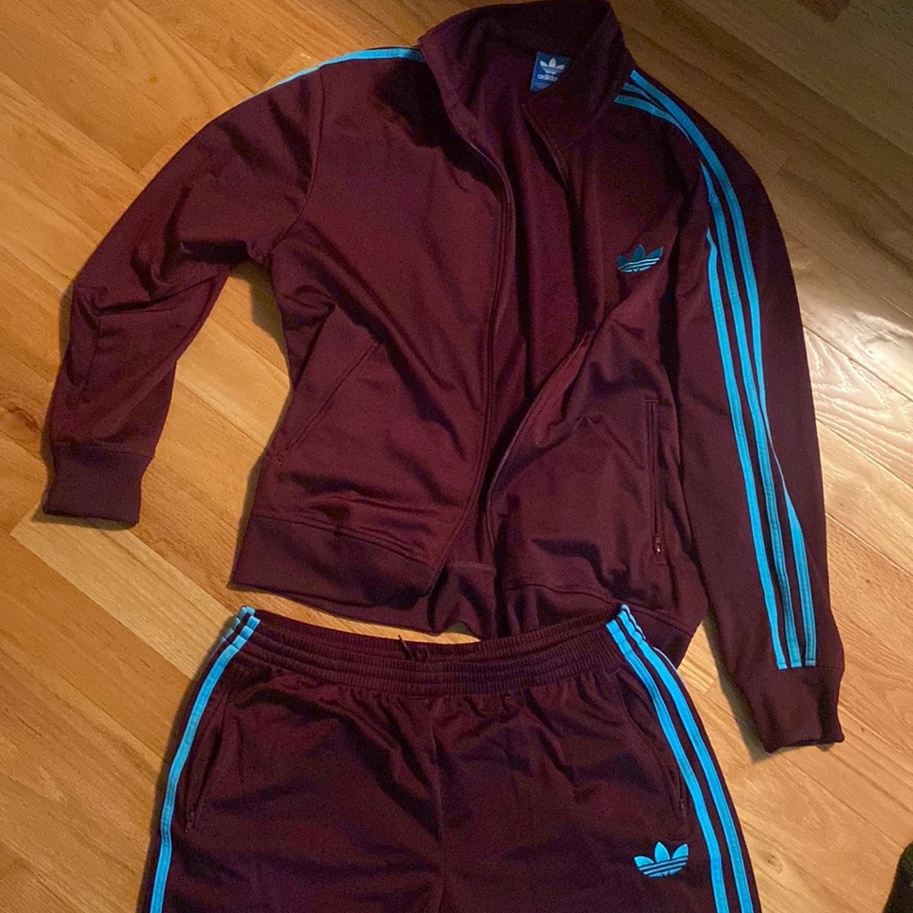Adidas tracksuit XL
